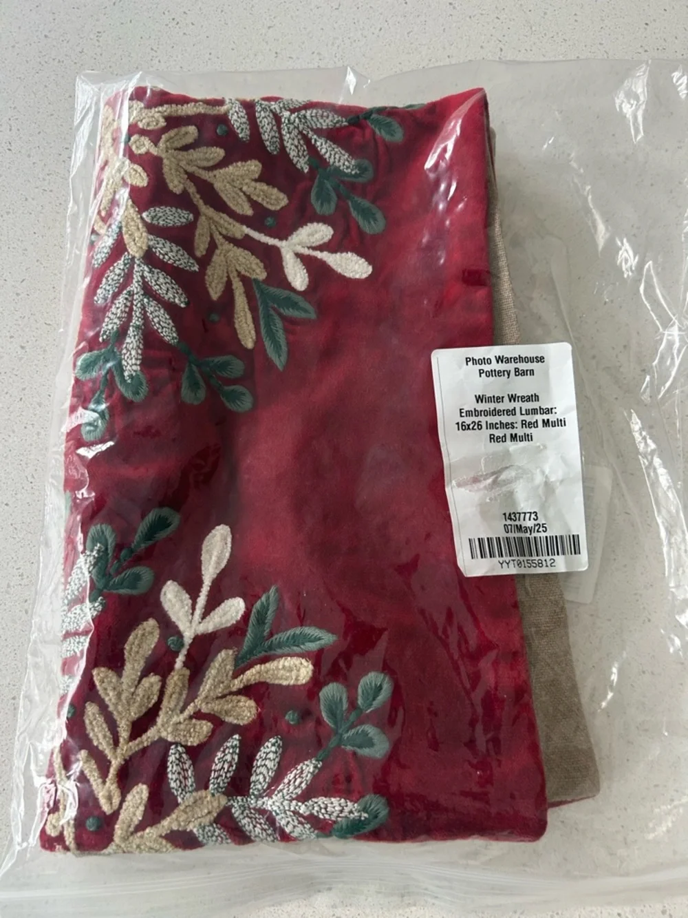 Pottery Barn Winter Wreath Embroidered Lumbar Pillow Cover Holiday